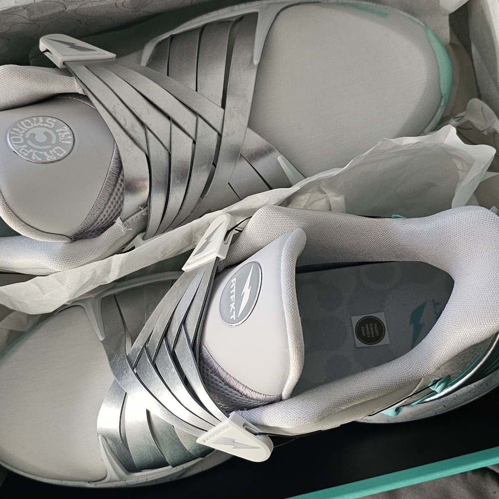RARE NIKE CRYPTO BRAND NEW